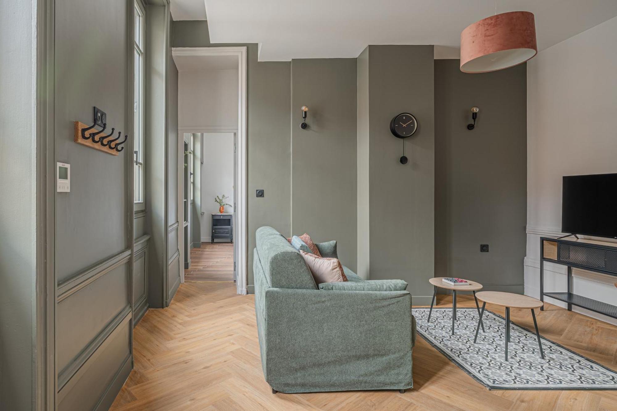 Romans-sur-Isère Le Felix Appart'Hotel מראה חיצוני תמונה